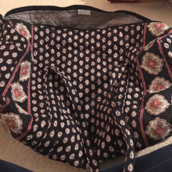 Vera Bradley Overnight Bag - Picture 1 of 3